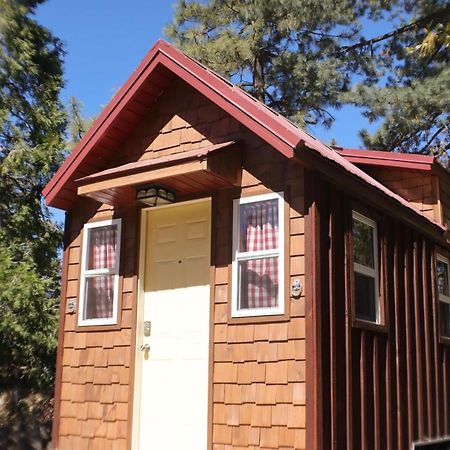 Storybook Village Pine Cove Εξωτερικό φωτογραφία